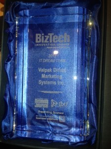 The trophy for "IT Dream Team".